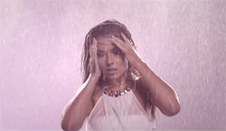 tumblr_n96kbnhpsc1qk7z0uo5_250.gif