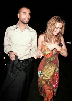 March_12th_2005_-_Leaving_Embassy_Club_10.jpg