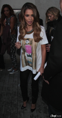 Cheryl_Arriving_at_Radio_1_07_10_14_2815529.jpg