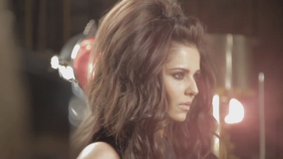 Behind_the_scenes_with_Cheryl_Cole2C_at_Elnett_Heat_Protect_Styling_Spray_TV_Shoot_cherylcole_ru_mp40067.jpg