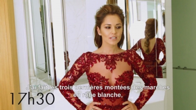 elle_d25E9voile_son_look_L_Or_Sunset_mp40265.jpg