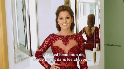 elle_d25E9voile_son_look_L_Or_Sunset_mp40309.jpg