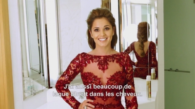 elle_d25E9voile_son_look_L_Or_Sunset_mp40310.jpg