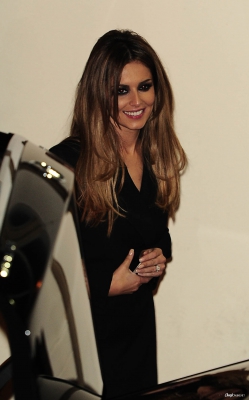 Cheryl_and_JB_Leaving_Fountain_Studios_11_10_14_282529.jpg