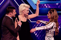 tumblr_ne2gph0mgL1so63s4o5_250.gif