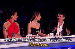 tumblr_ne4jw6k6iC1so63s4o2_250.gif