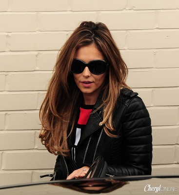 Cheryl_and_JB_arriving_at_Fountain_Studios__12_10_14_28829.jpg