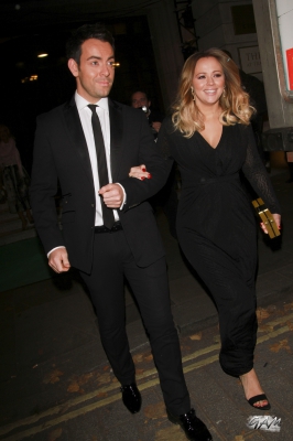 Kimberley_Walsh_leaving_the_Spectacle_Wearer_of_the_Year_Awards_07_10_14_281929.jpg