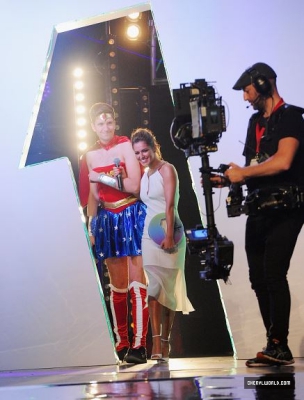 BBC_Radio_1_Teen_Awards_-_Show_19_10_14_28829.jpg