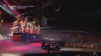Girls_Aloud_-_Ten_-_The_Hits_Tour_2013_-_1080p_-_MTV_Live_HD_mkv0163.jpg