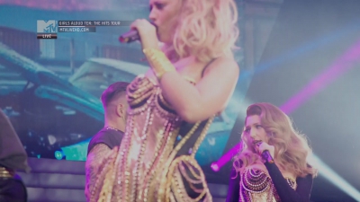 Girls_Aloud_-_Ten_-_The_Hits_Tour_2013_-_1080p_-_MTV_Live_HD_mkv0337.jpg