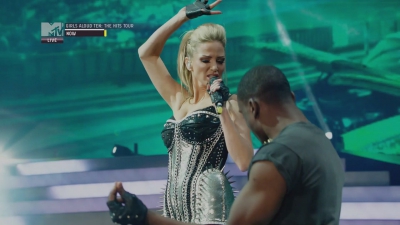 Girls_Aloud_-_Ten_-_The_Hits_Tour_2013_-_1080p_-_MTV_Live_HD_mkv0446.jpg