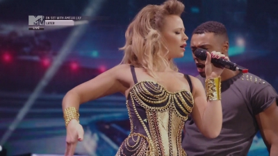 Girls_Aloud_-_Ten_-_The_Hits_Tour_2013_-_1080p_-_MTV_Live_HD_mkv0452.jpg