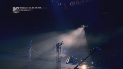 Girls_Aloud_-_Ten_-_The_Hits_Tour_2013_-_1080p_-_MTV_Live_HD_mkv0528.jpg