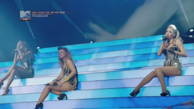 Girls_Aloud_-_Ten_-_The_Hits_Tour_2013_-_1080p_-_MTV_Live_HD_mkv0771.jpg