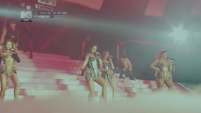 Girls_Aloud_-_Ten_-_The_Hits_Tour_2013_-_1080p_-_MTV_Live_HD_mkv0815.jpg