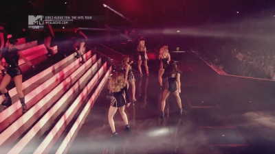 Girls_Aloud_-_Ten_-_The_Hits_Tour_2013_-_1080p_-_MTV_Live_HD_mkv0829.jpg