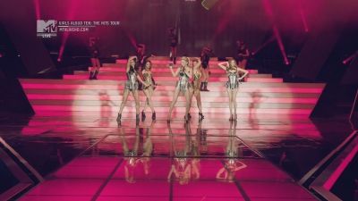 Girls_Aloud_-_Ten_-_The_Hits_Tour_2013_-_1080p_-_MTV_Live_HD_mkv0852.jpg