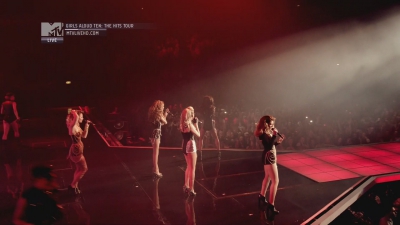Girls_Aloud_-_Ten_-_The_Hits_Tour_2013_-_1080p_-_MTV_Live_HD_mkv0908.jpg