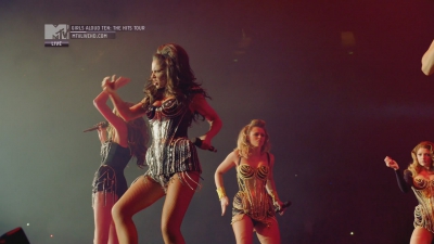 Girls_Aloud_-_Ten_-_The_Hits_Tour_2013_-_1080p_-_MTV_Live_HD_mkv0953.jpg