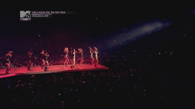 Girls_Aloud_-_Ten_-_The_Hits_Tour_2013_-_1080p_-_MTV_Live_HD_mkv0971.jpg