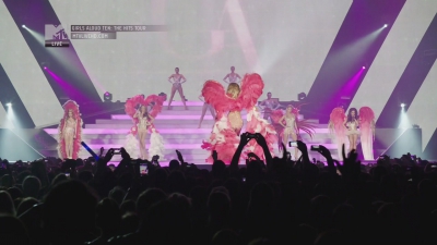 Girls_Aloud_-_Ten_-_The_Hits_Tour_2013_-_1080p_-_MTV_Live_HD_mkv1372.jpg