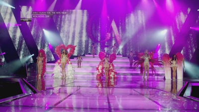 Girls_Aloud_-_Ten_-_The_Hits_Tour_2013_-_1080p_-_MTV_Live_HD_mkv1386.jpg