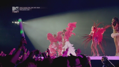 Girls_Aloud_-_Ten_-_The_Hits_Tour_2013_-_1080p_-_MTV_Live_HD_mkv1501.jpg