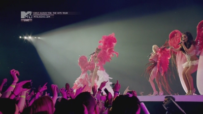 Girls_Aloud_-_Ten_-_The_Hits_Tour_2013_-_1080p_-_MTV_Live_HD_mkv1502.jpg