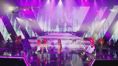 Girls_Aloud_-_Ten_-_The_Hits_Tour_2013_-_1080p_-_MTV_Live_HD_mkv1573.jpg
