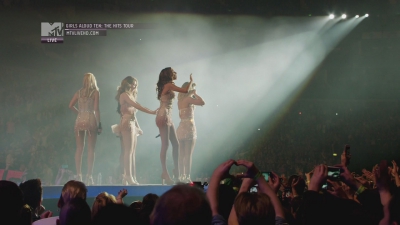 Girls_Aloud_-_Ten_-_The_Hits_Tour_2013_-_1080p_-_MTV_Live_HD_mkv1915.jpg