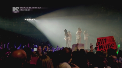 Girls_Aloud_-_Ten_-_The_Hits_Tour_2013_-_1080p_-_MTV_Live_HD_mkv1934.jpg