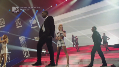 Girls_Aloud_-_Ten_-_The_Hits_Tour_2013_-_1080p_-_MTV_Live_HD_mkv2256.jpg