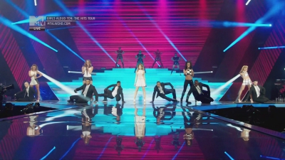 Girls_Aloud_-_Ten_-_The_Hits_Tour_2013_-_1080p_-_MTV_Live_HD_mkv2285.jpg