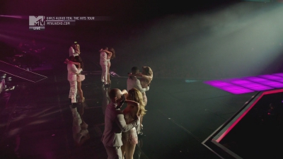 Girls_Aloud_-_Ten_-_The_Hits_Tour_2013_-_1080p_mkv0000_2812329.jpg