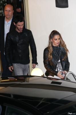 Cheryl_and_JB_leaving_Fountain_Studios_19_10_14_284929.jpg