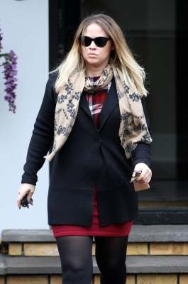 Kimberley___Bobby_Out_in_London_27_10_14_28329.jpg