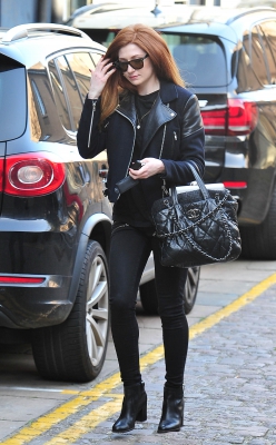 Nicola_Out_in_London_with_Joel_Compass_27_10_14_282529.jpg