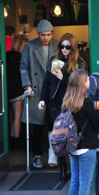 Nicola_Out_in_London_with_Joel_Compass_27_10_14_28329.jpg