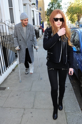 Nicola_Out_in_London_with_Joel_Compass_27_10_14_284329.jpg