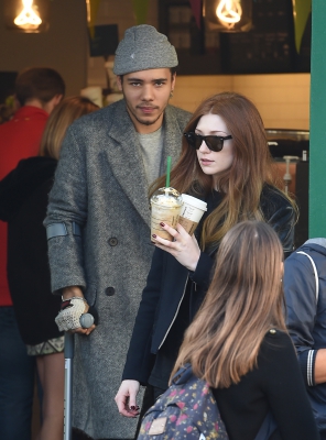Nicola_Out_in_London_with_Joel_Compass_27_10_14_285129.jpg