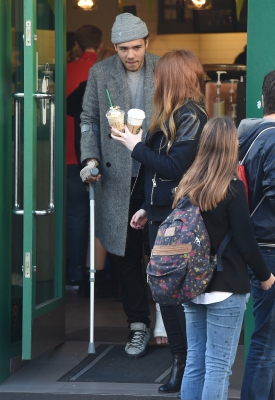 Nicola_Out_in_London_with_Joel_Compass_27_10_14_285229.jpg