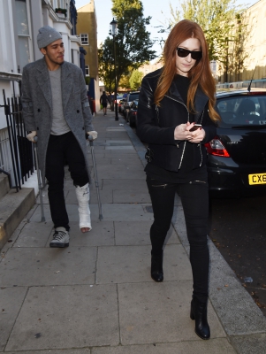 Nicola_Out_in_London_with_Joel_Compass_27_10_14_286629.jpg
