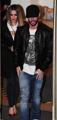 Cheryl_Leaving_Fountain_Studios_01_11_14_28129.jpg