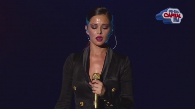 Cheryl_Cole_-_3_Words_ft__will_i_am_-_Live_at_Jingle_Bell_Ball_2012_cherylcole_ru_mp40022.jpg