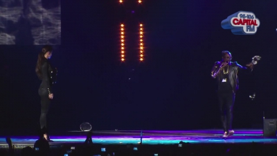 Cheryl_Cole_-_3_Words_ft__will_i_am_-_Live_at_Jingle_Bell_Ball_2012_cherylcole_ru_mp40041.jpg