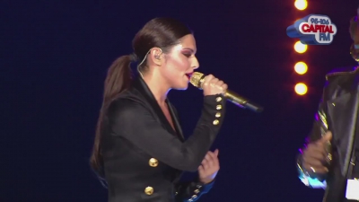 Cheryl_Cole_-_3_Words_ft__will_i_am_-_Live_at_Jingle_Bell_Ball_2012_cherylcole_ru_mp40052.jpg