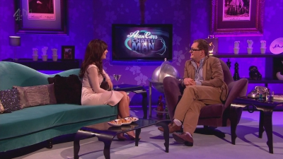 Cheryl_Cole_-_alan_carr_chatty_man_s09e05_12_10_12_cherylcole_ru_mkv0389.jpg