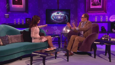 Cheryl_Cole_-_alan_carr_chatty_man_s09e05_12_10_12_cherylcole_ru_mkv0875.jpg