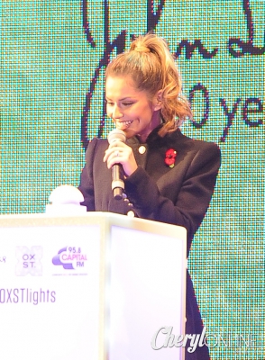 Oxford_Street_Christmas_Lights_Switch-On_-_On_Stage_06_11_14_2813129.jpg
